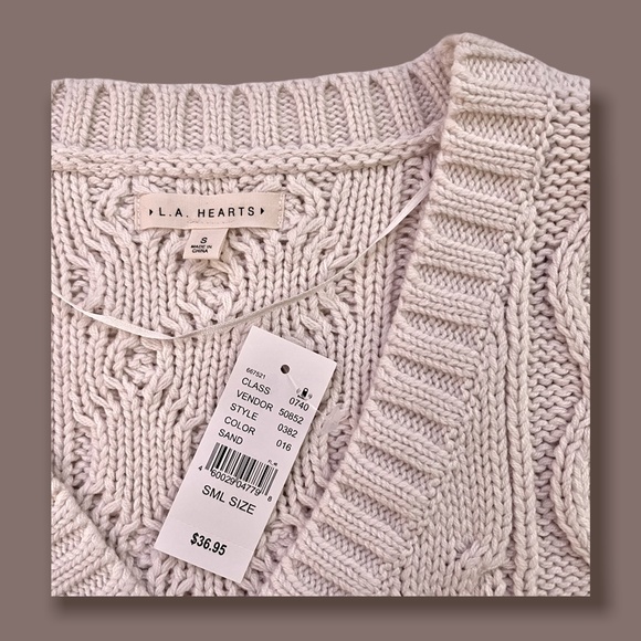 NWT Pacsun Cream Cropped Sweater Vest - Picture 4 of 4